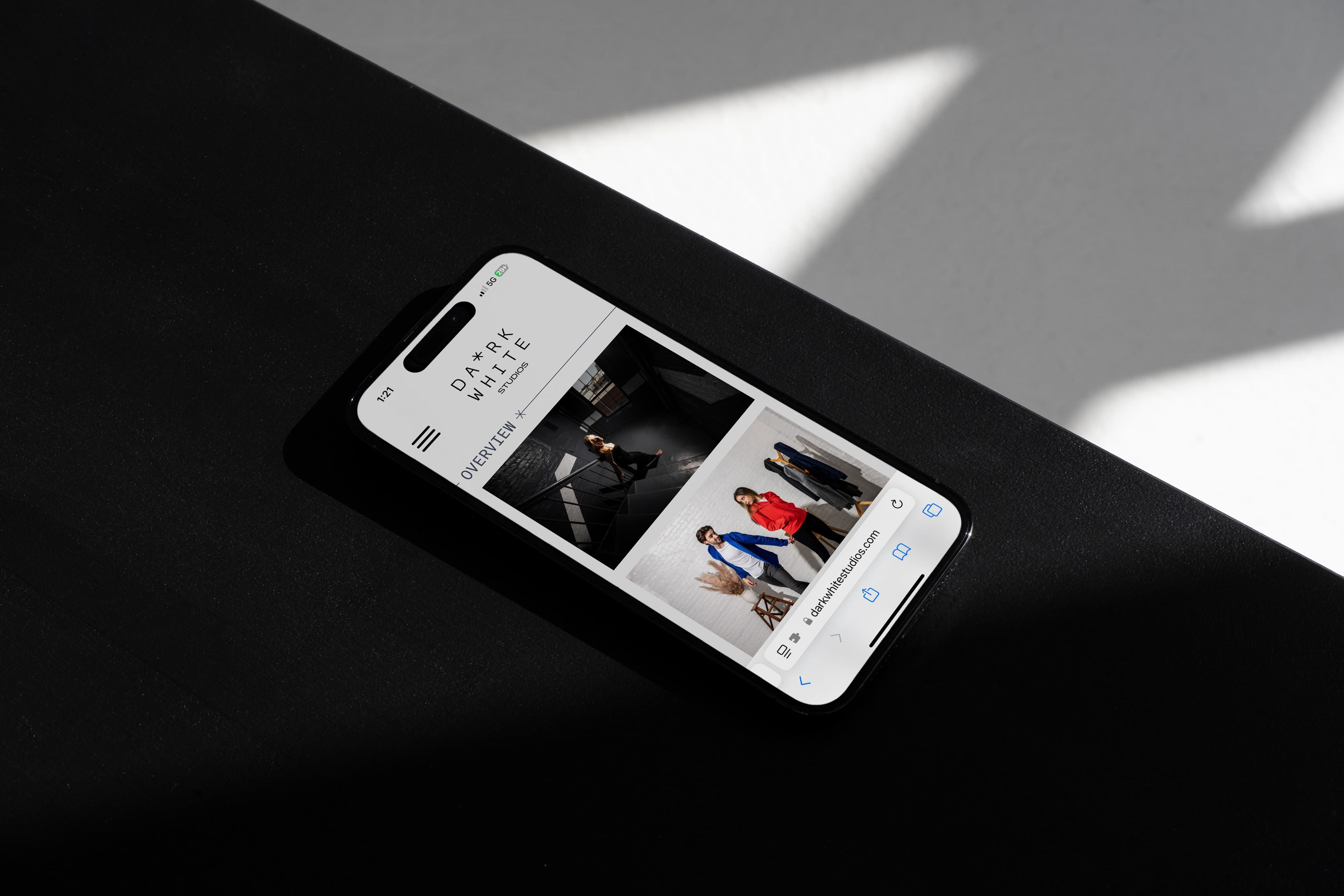 dark white studios iphone web design